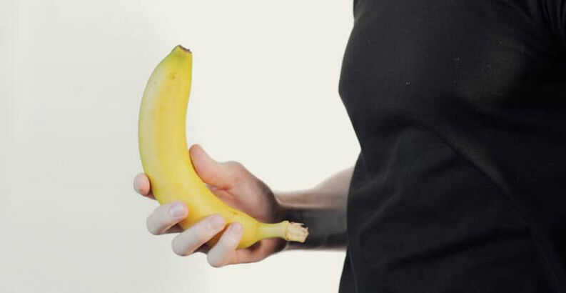 penis enlargement massage using the example of a banana